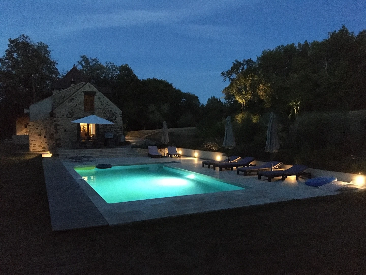 pool-at-night-1
